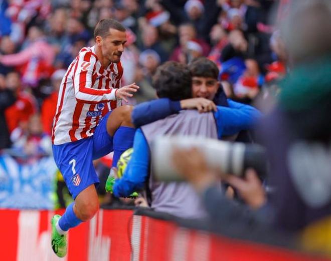 表面是笑谈 表面是笑谈