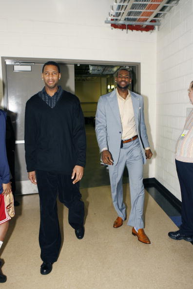 侃出现过激 侃出现过激